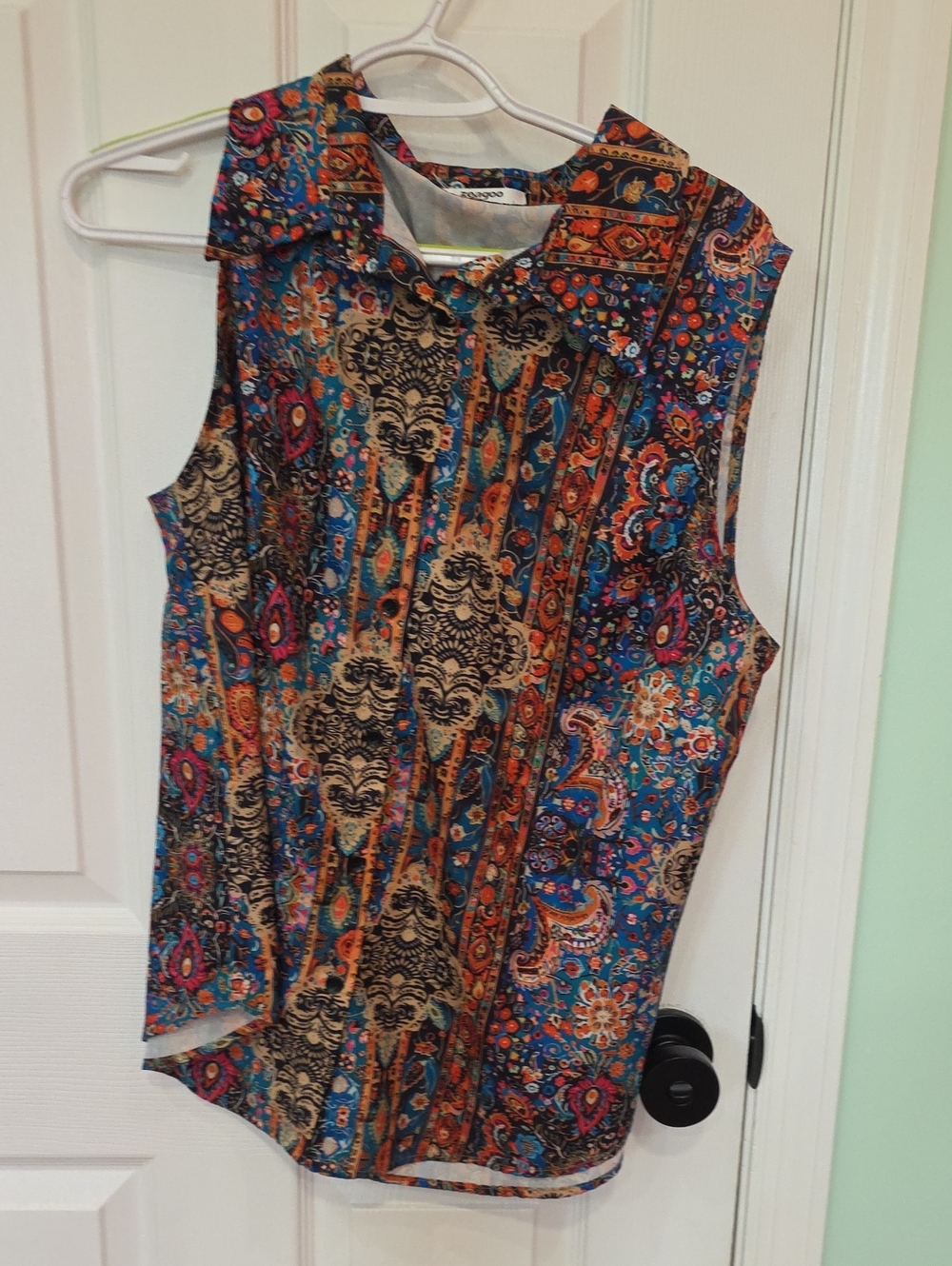 zeagoo Multicolor Paisley Collared Sleeveless Top